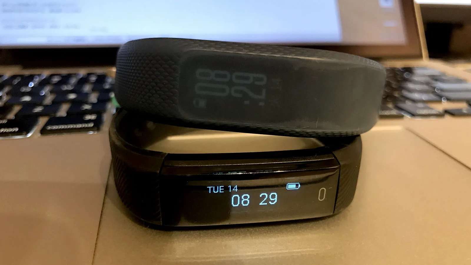 LETSCOM ID115とGarmin vivosmart3