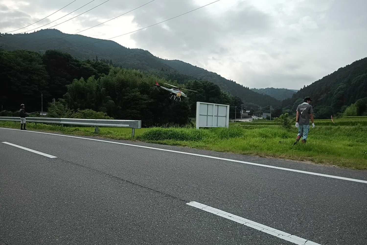 らっせぃみさとの近くの田圃