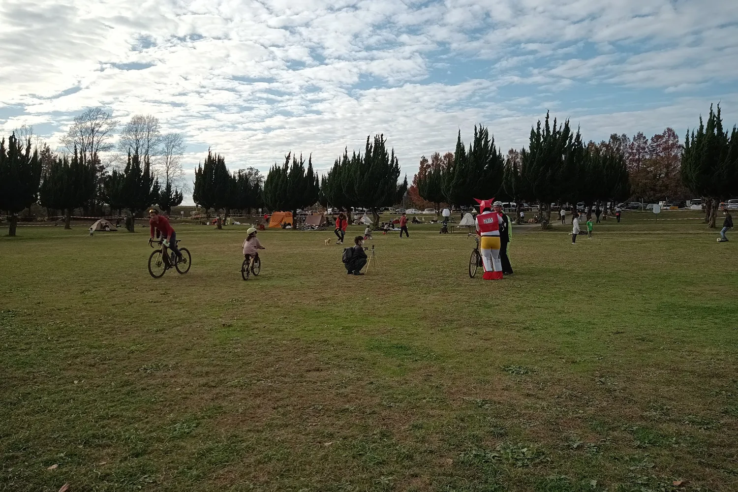 記念撮影中のゲッターロボ