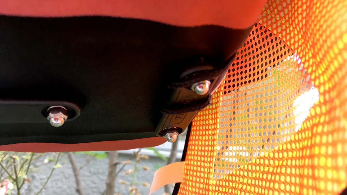 オルトリーブ サドルバッグ L シグナルレッド