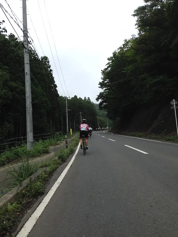 神割崎手前の坂