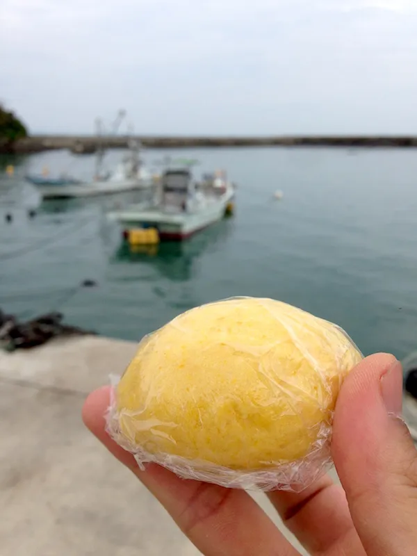 蔵内漁港で食べたかぼちゃまんじゅう