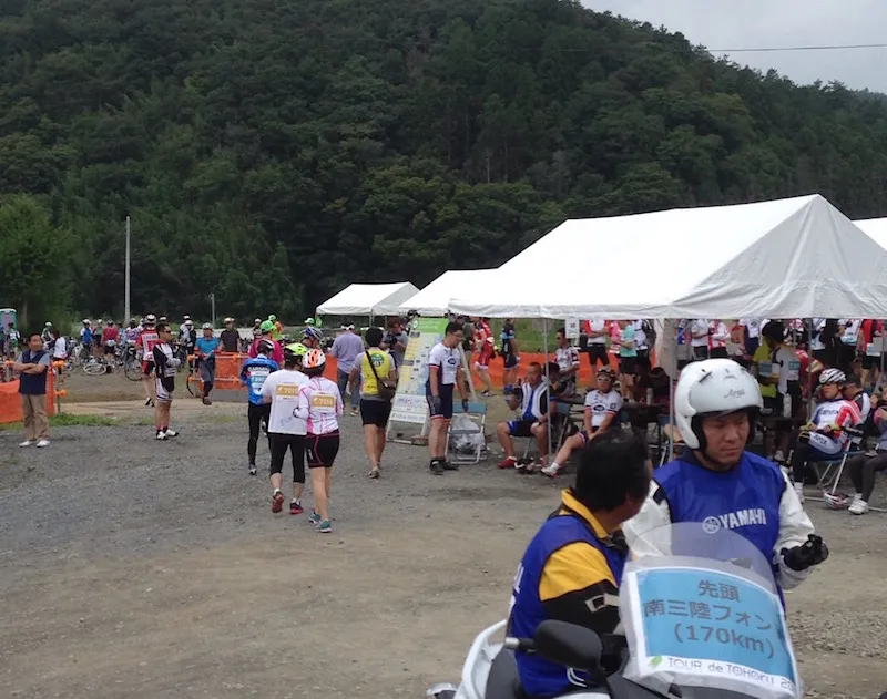 にっこりサンパークのエイドの様子