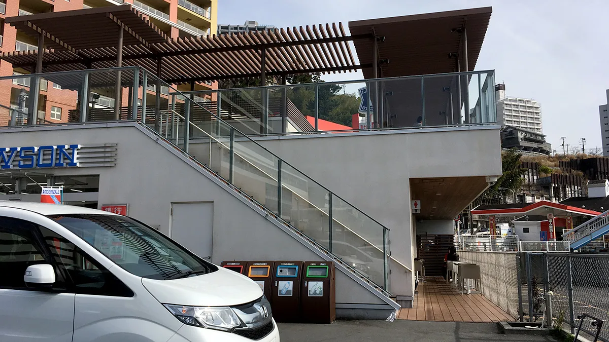 ローソン熱海サンビーチ店外観