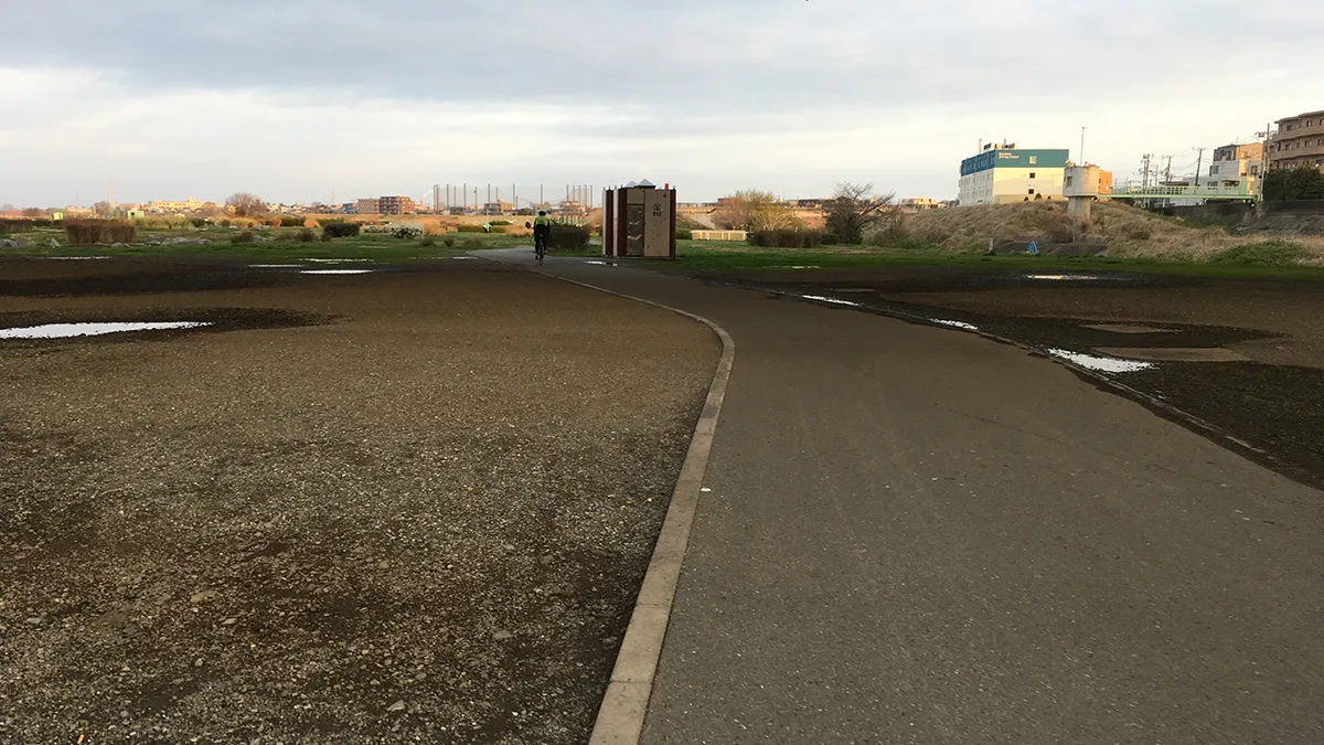 兵庫島公園の橋の下からウェーブスタート
