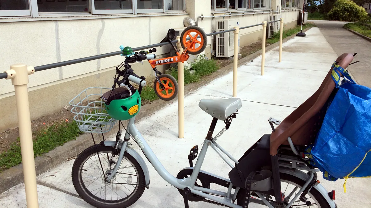 たちかわ創造舎のバイクラック