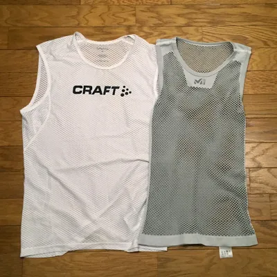 CRAFTのノースリーブメッシュスーパーライトとミレーのドライナミックメッシュ