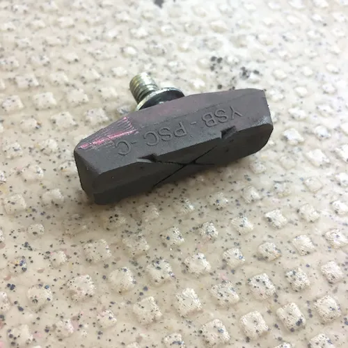 半年たったブレーキシュー