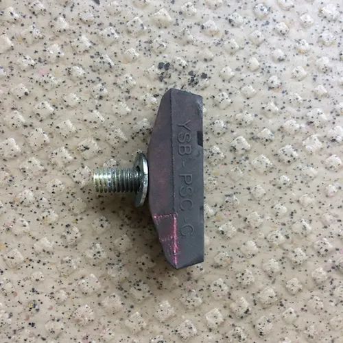 半年たったブレーキシューの減り具合