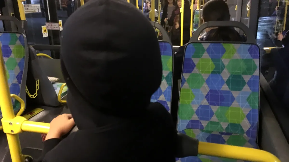 帰りの連節バス