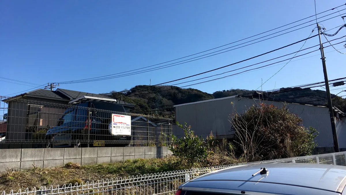 ふもとのファミマから見た武山