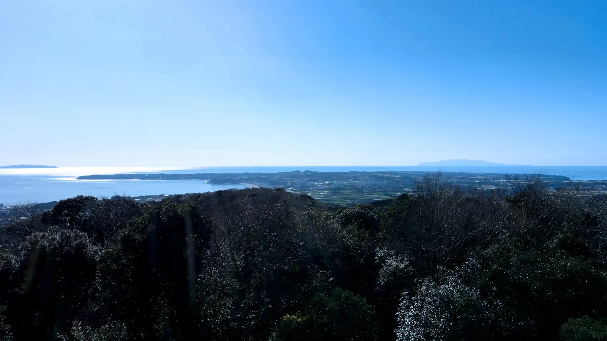 武山の展望台から南側を望む