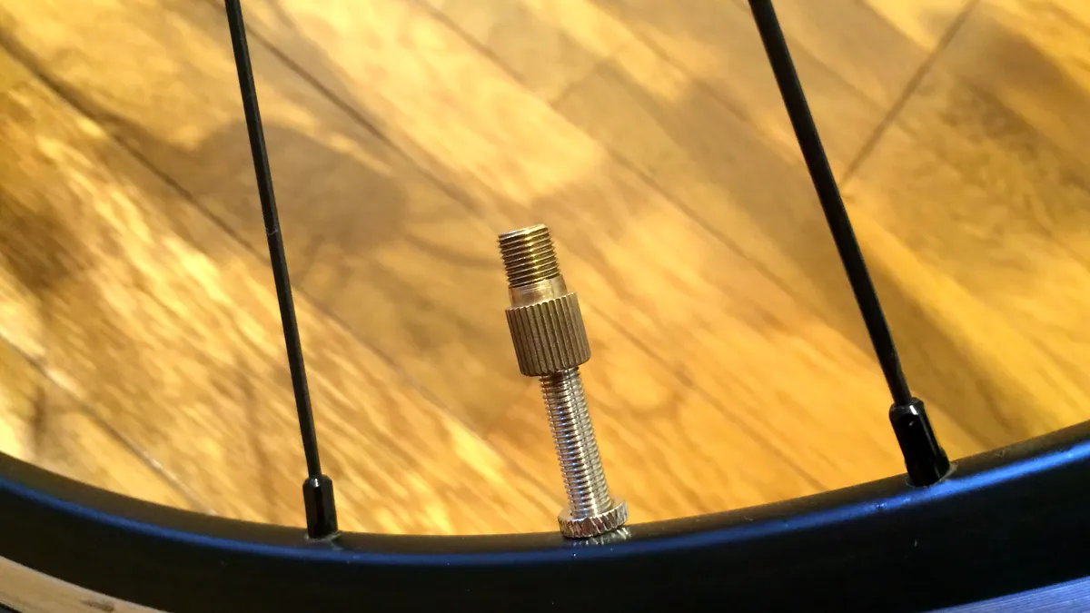 仏米バルブアダプター