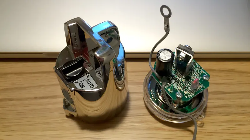 丸善のMagBoyの安っぽい塗装