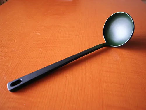 otama1 無印良品のおたま 黒