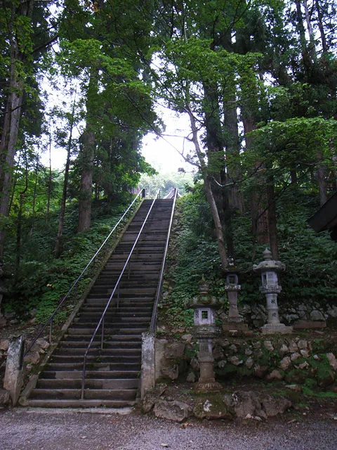 戸隠神社中社